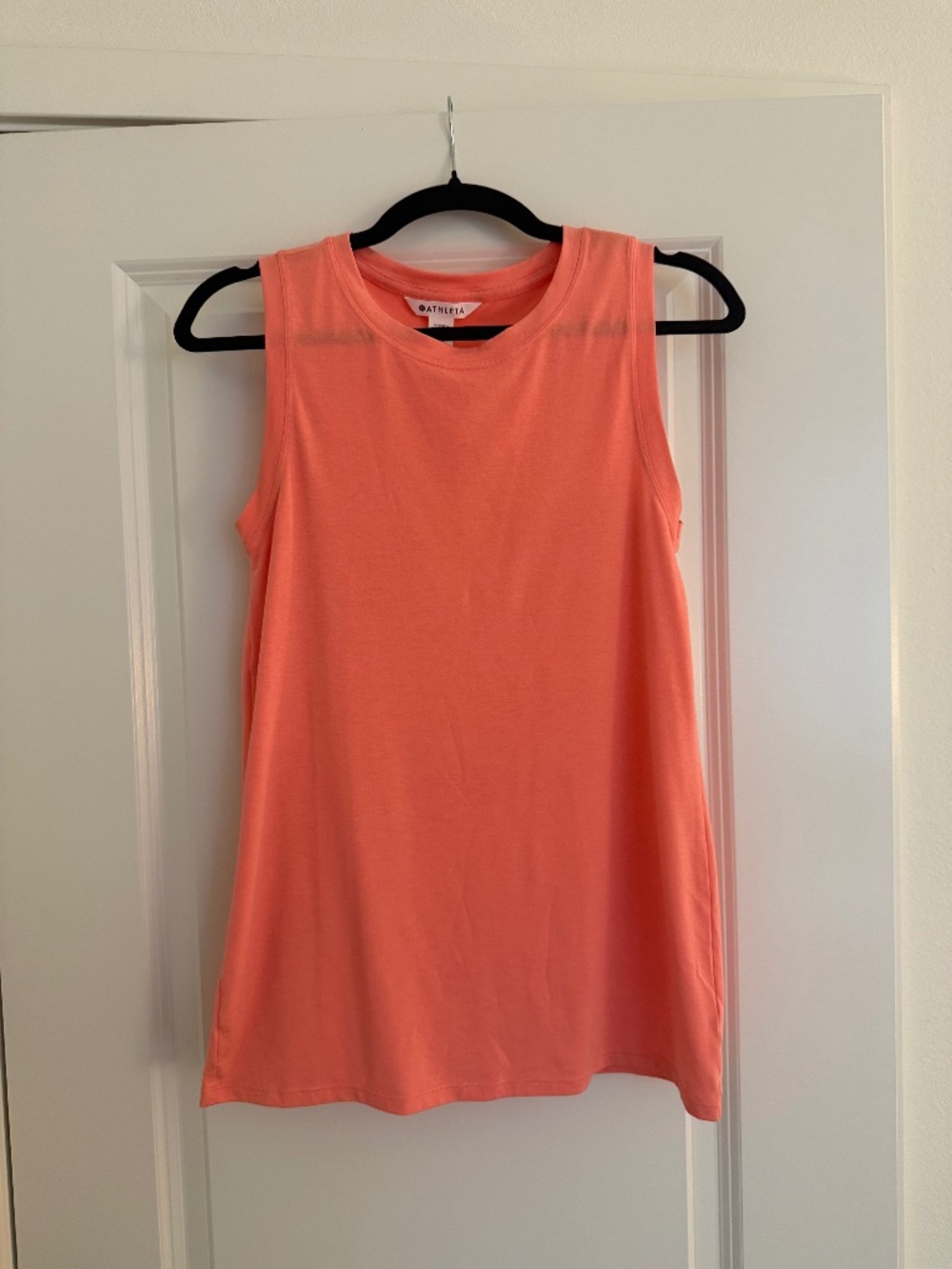 Athleta coral colored tank top